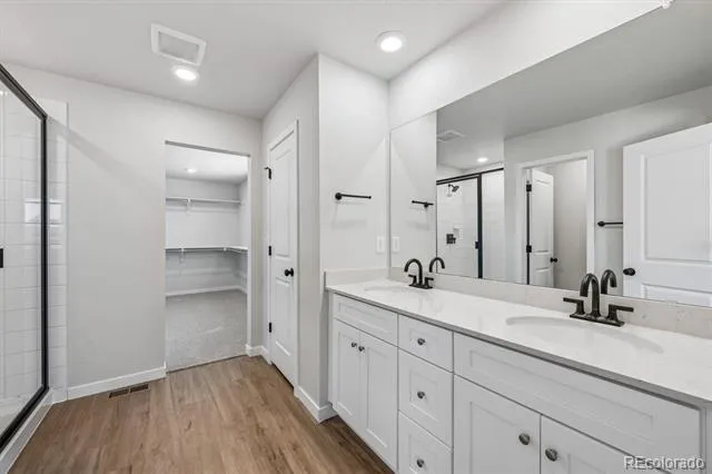 3323 Irvington Street Aurora, CO 80019