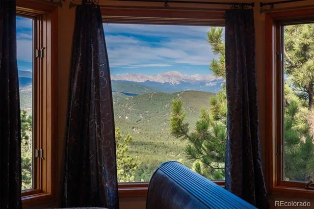 25806 Lost Cabin Trail Evergreen, CO 80439