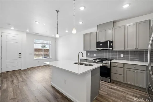 6690 Merseyside Lane Castle Pines, CO 80108