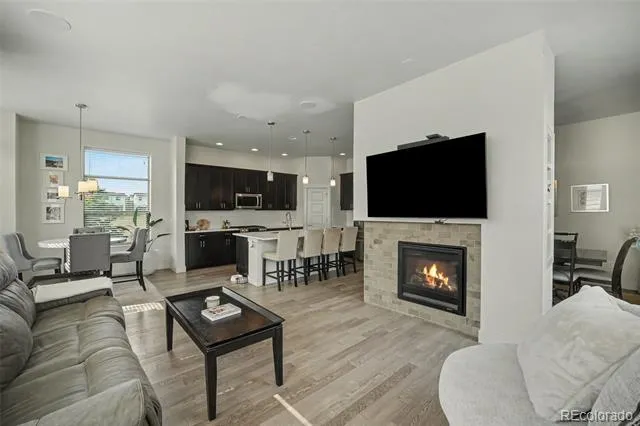 9045 E Prairie Meadow Drive Denver, CO 80238