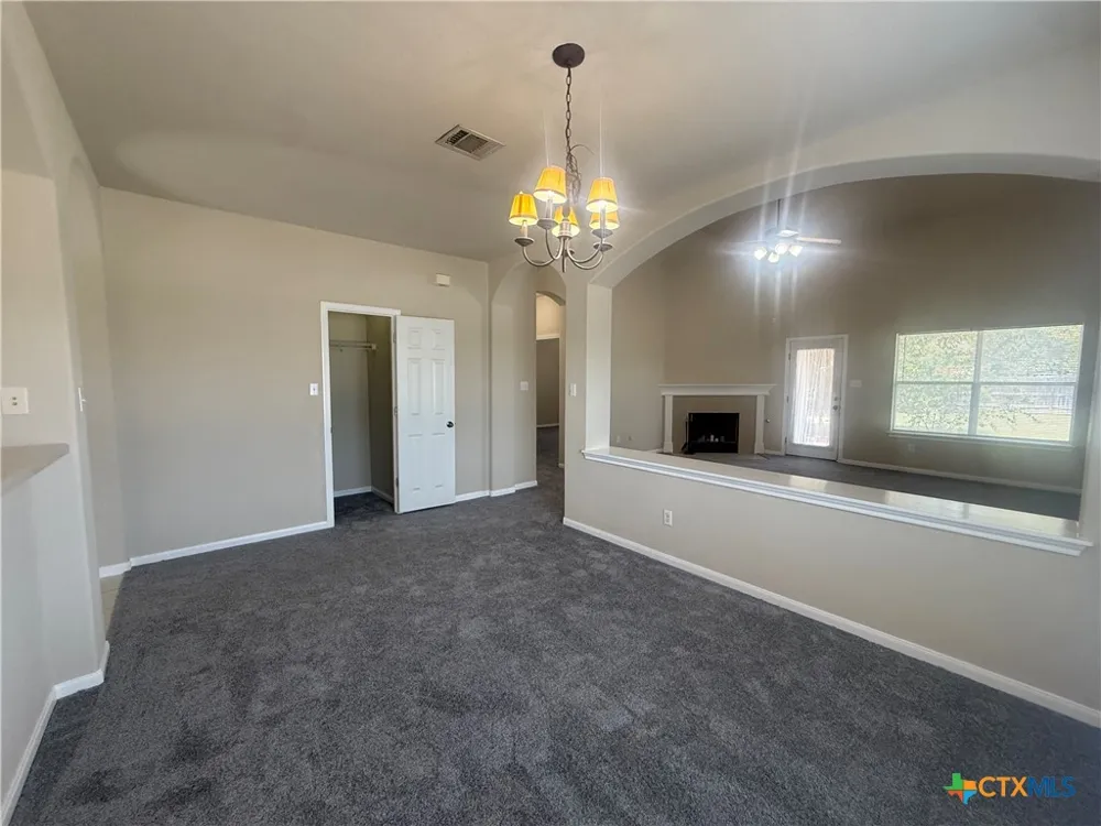 811 Shadow Creek Boulevard Buda, TX 78610