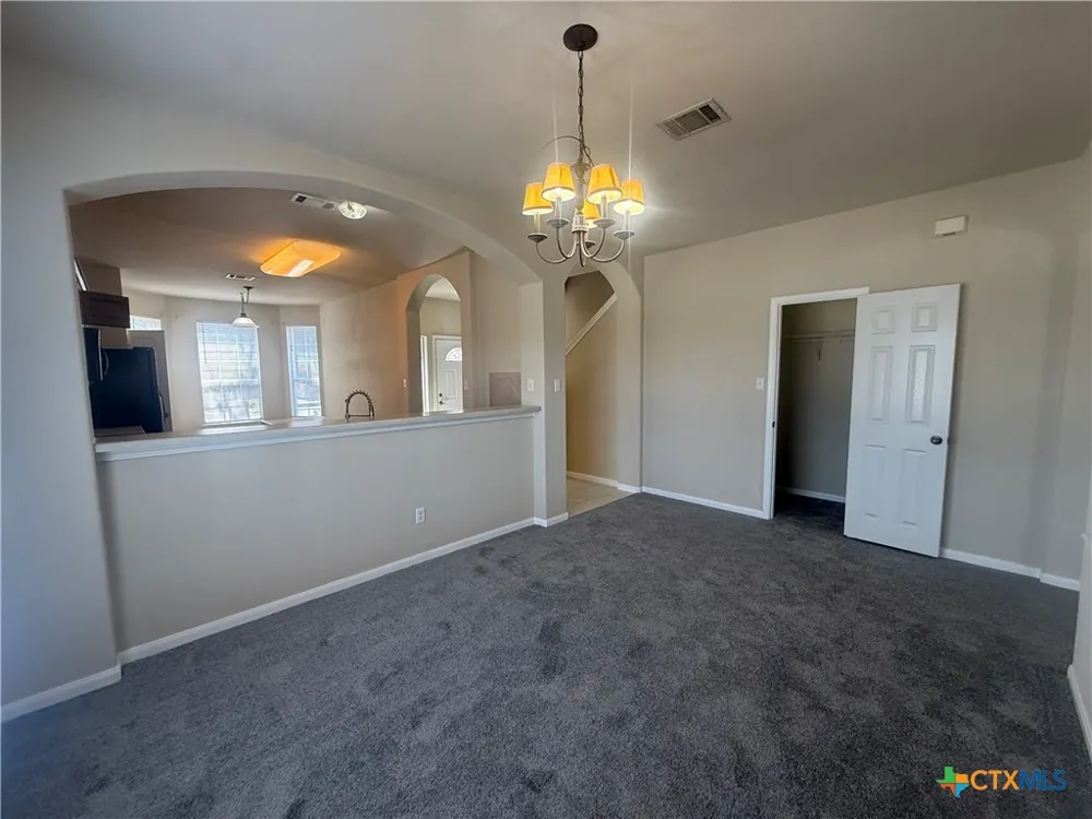 811 Shadow Creek Boulevard Buda, TX 78610