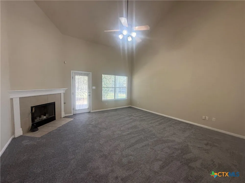 811 Shadow Creek Boulevard Buda, TX 78610