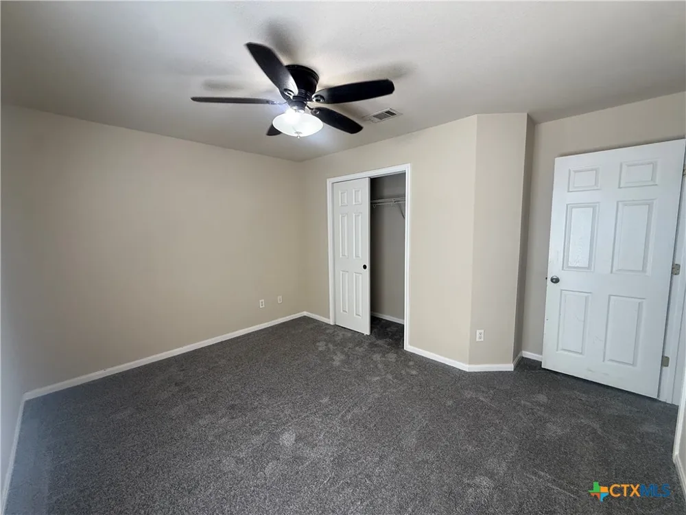 811 Shadow Creek Boulevard Buda, TX 78610