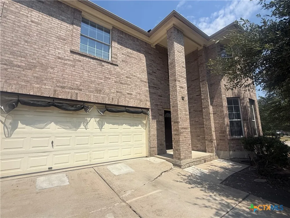 811 Shadow Creek Boulevard Buda, TX 78610