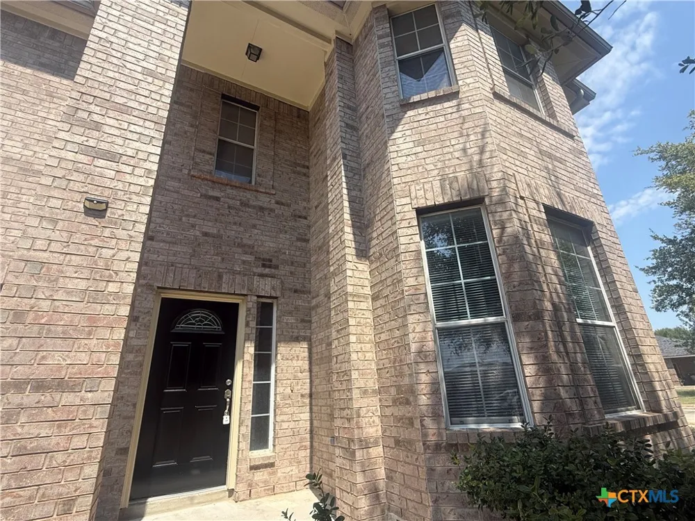 811 Shadow Creek Boulevard Buda, TX 78610