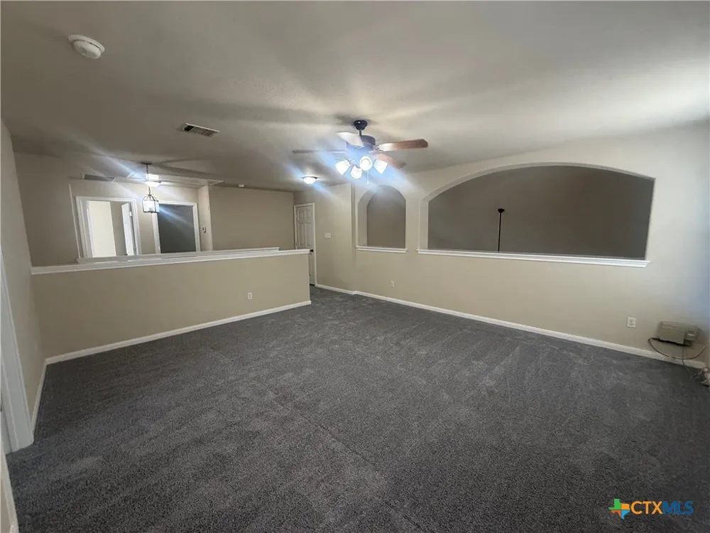 811 Shadow Creek Boulevard Buda, TX 78610