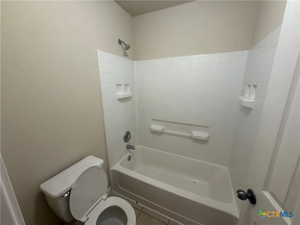 811 Shadow Creek Boulevard Buda, TX 78610