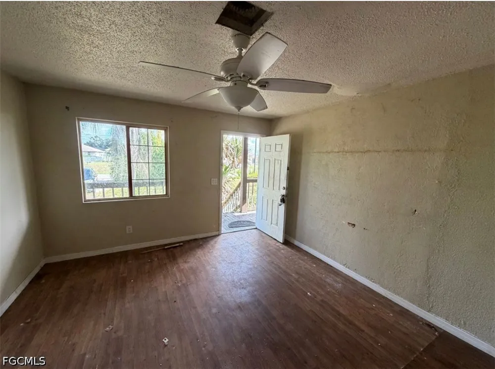 21st Street SW Lehigh Acres, FL 33976
