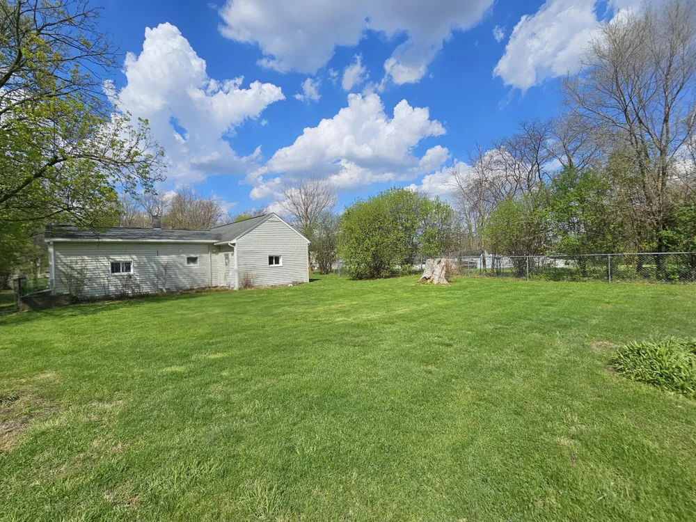 583 Shirley Drive Jackson, MI 49202