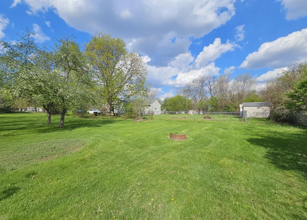 583 Shirley Drive Jackson, MI 49202