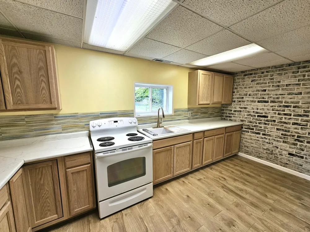 583 Shirley Drive Jackson, MI 49202