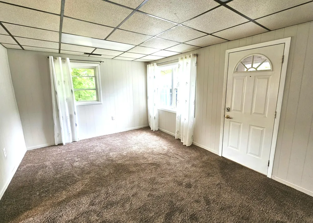 583 Shirley Drive Jackson, MI 49202