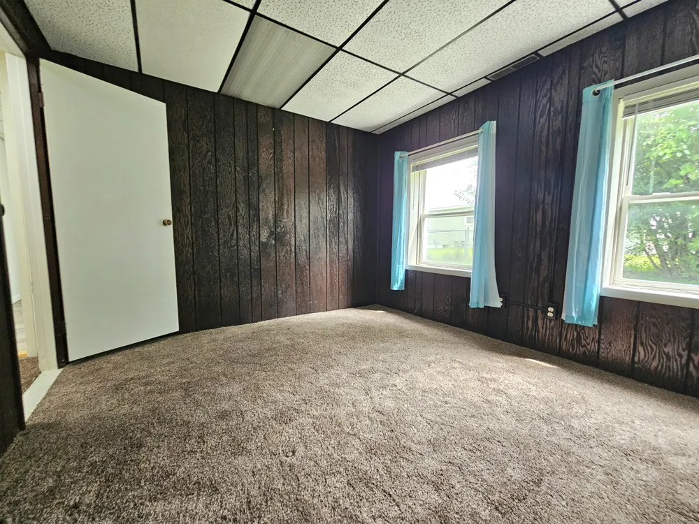 583 Shirley Drive Jackson, MI 49202