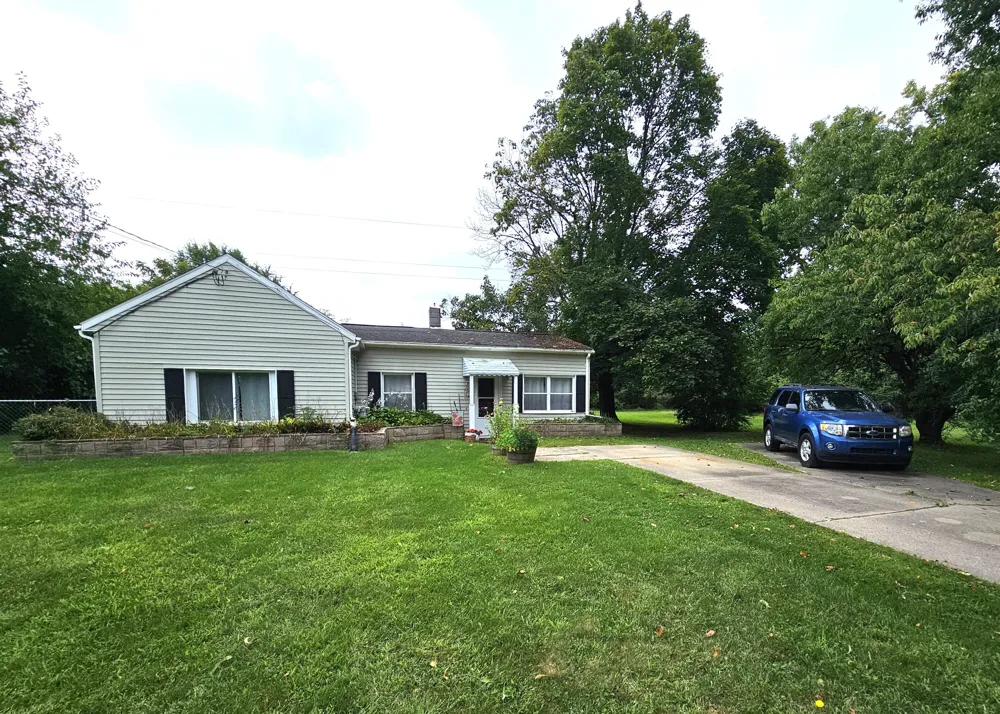583 Shirley Drive Jackson, MI 49202