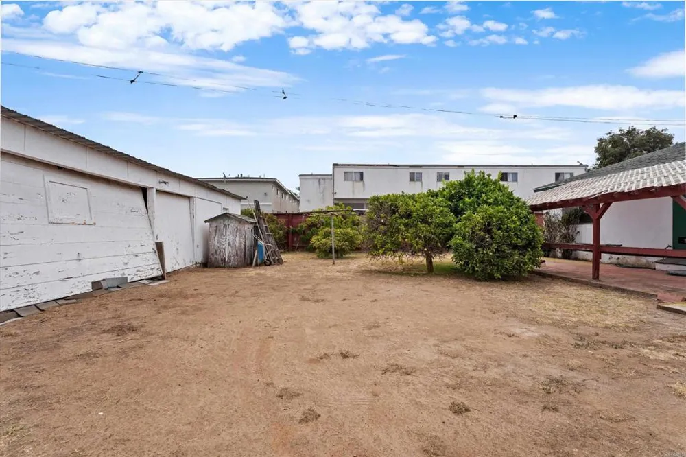 1240 Holly Avenue Imperial Beach, CA 91932