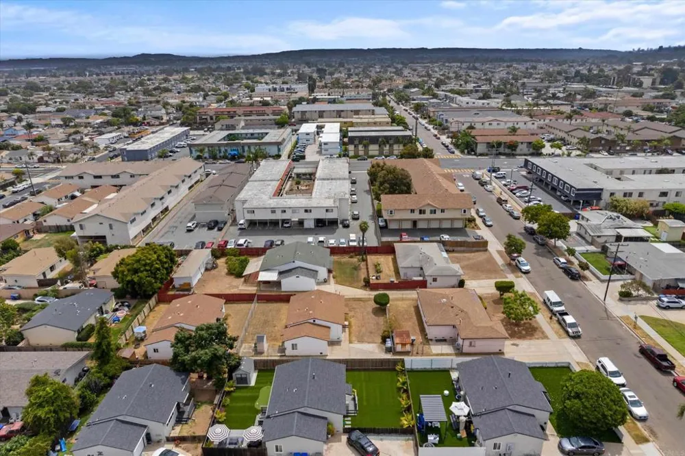 1240 Holly Avenue Imperial Beach, CA 91932