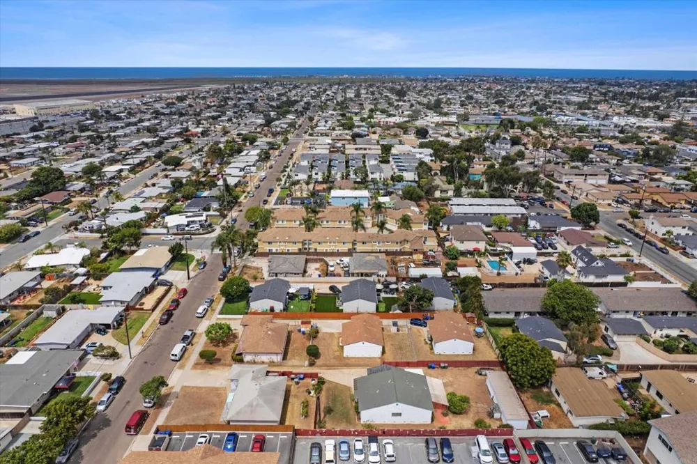 1240 Holly Avenue Imperial Beach, CA 91932