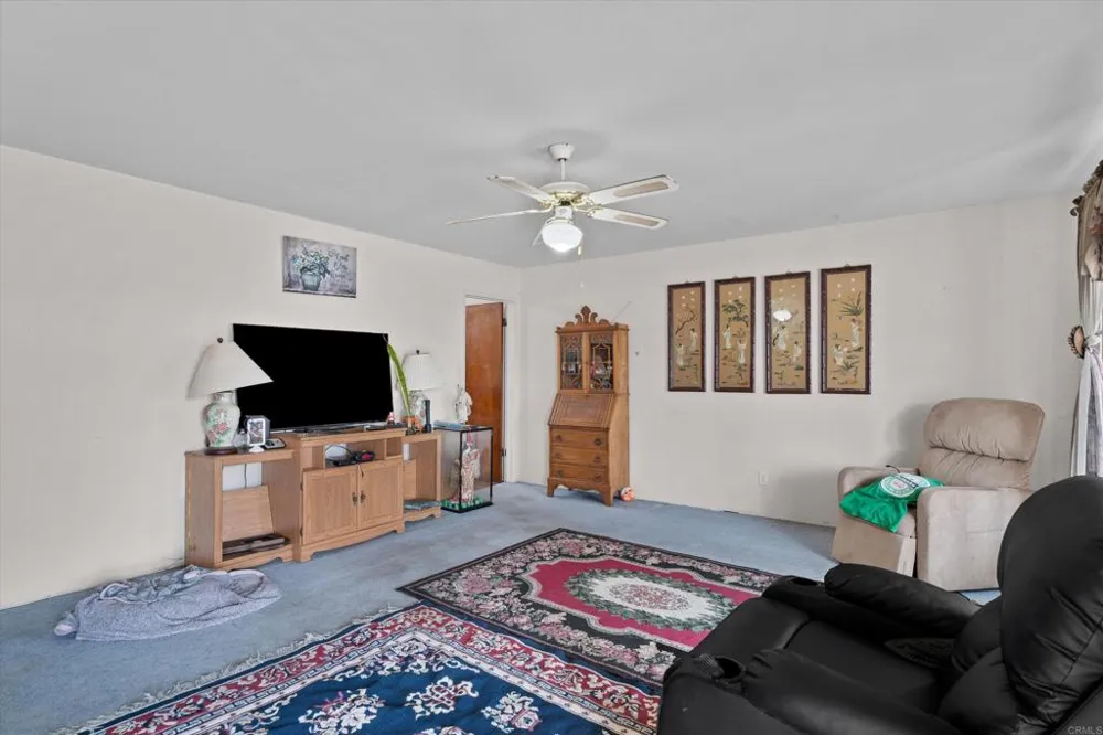 1240 Holly Avenue Imperial Beach, CA 91932