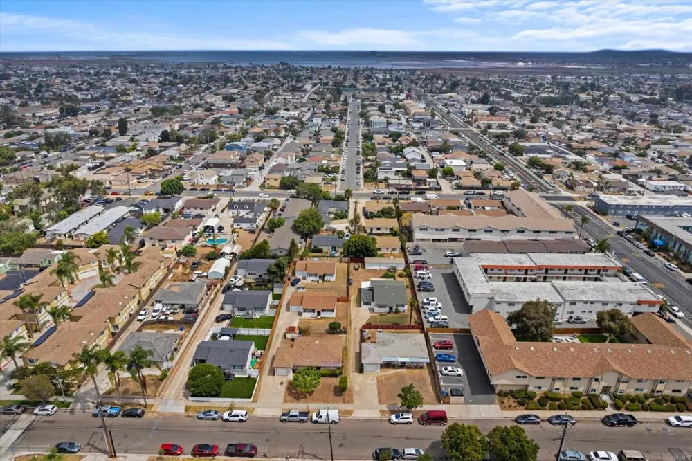 1240 Holly Avenue Imperial Beach, CA 91932