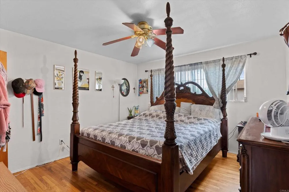 1240 Holly Avenue Imperial Beach, CA 91932