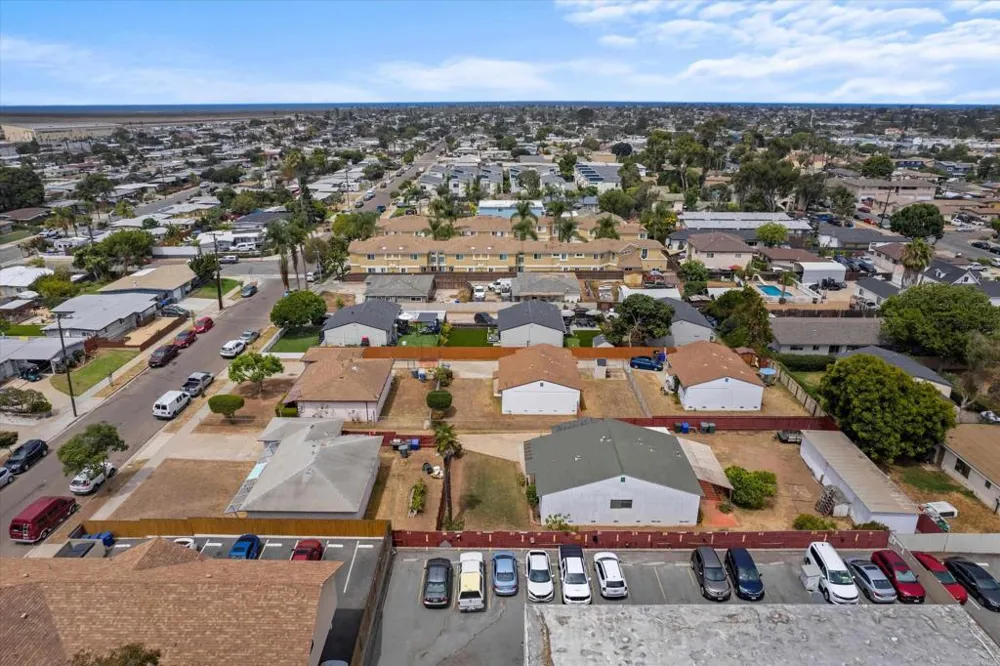 1240 Holly Avenue Imperial Beach, CA 91932