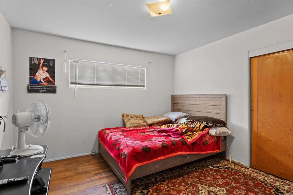 1240 Holly Avenue Imperial Beach, CA 91932