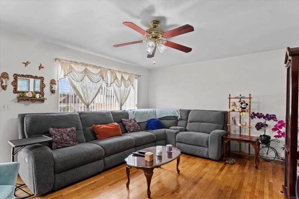 1240 Holly Avenue Imperial Beach, CA 91932