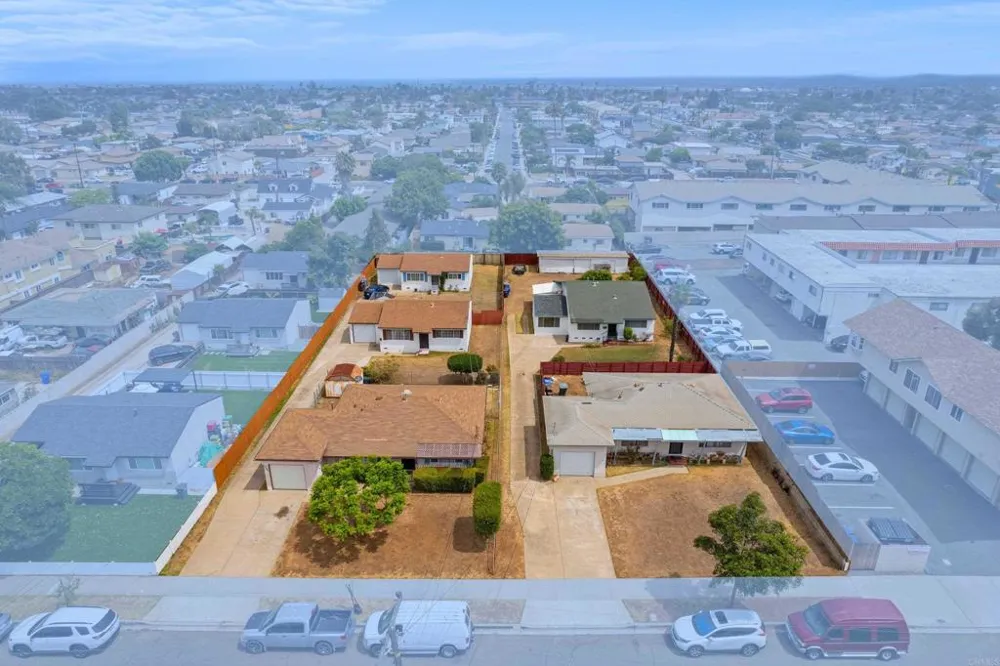 1240 Holly Avenue Imperial Beach, CA 91932