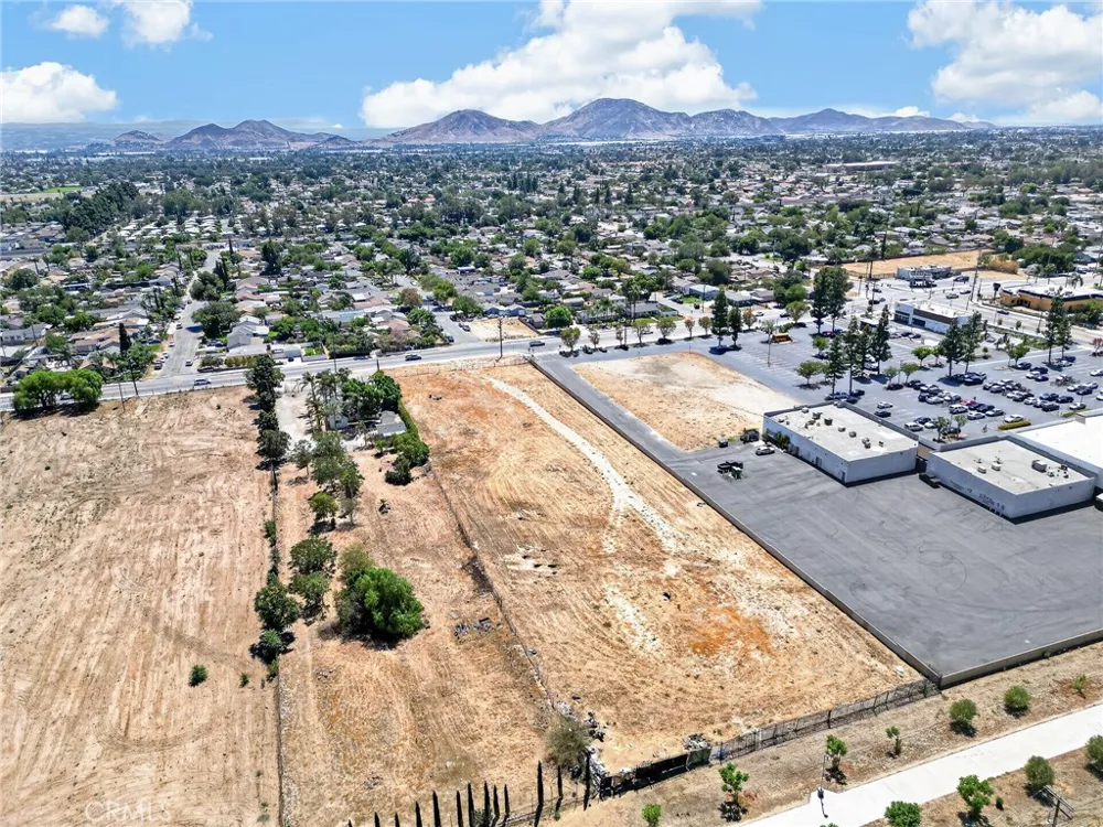 18100 Arrow Blvd Fontana, CA 92335