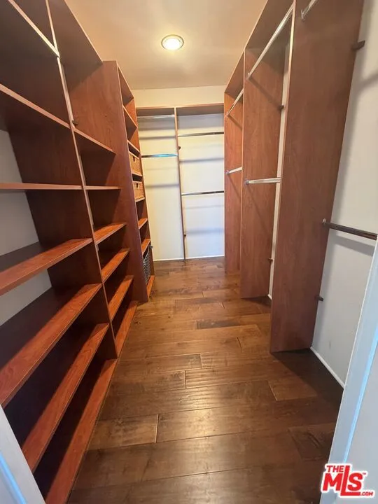 12050 Guerin Street #401 Studio City, CA 91604