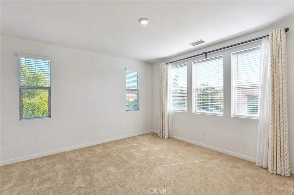 67 Eclipse Lake Forest, CA 92630