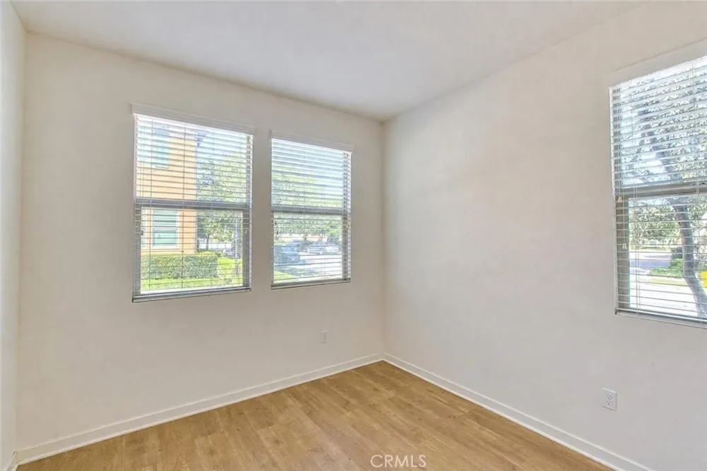 67 Eclipse Lake Forest, CA 92630