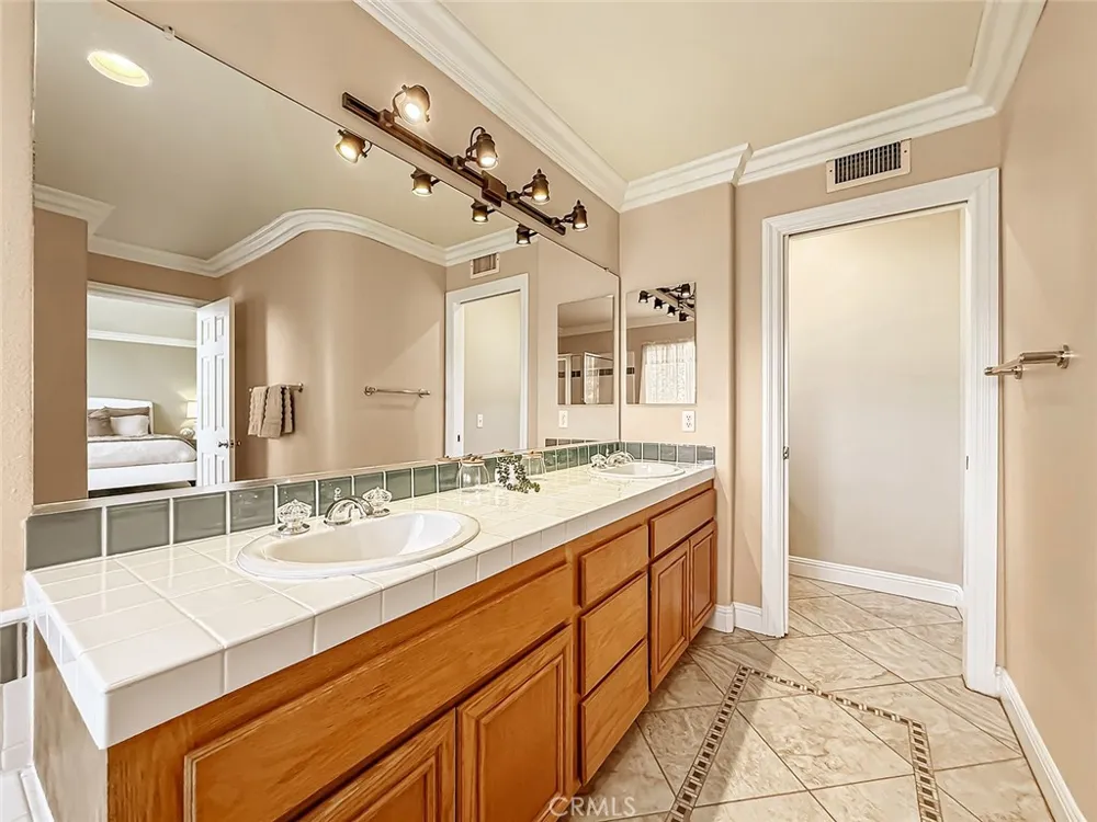 1739 Amarelle Newbury Park, CA 91320