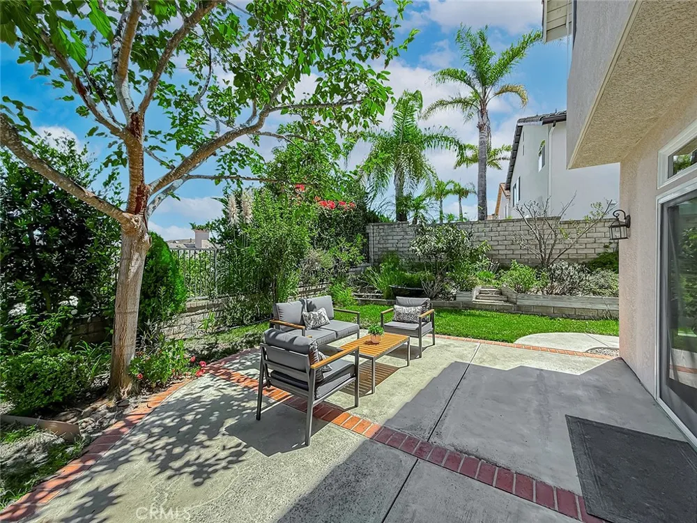 1739 Amarelle Newbury Park, CA 91320