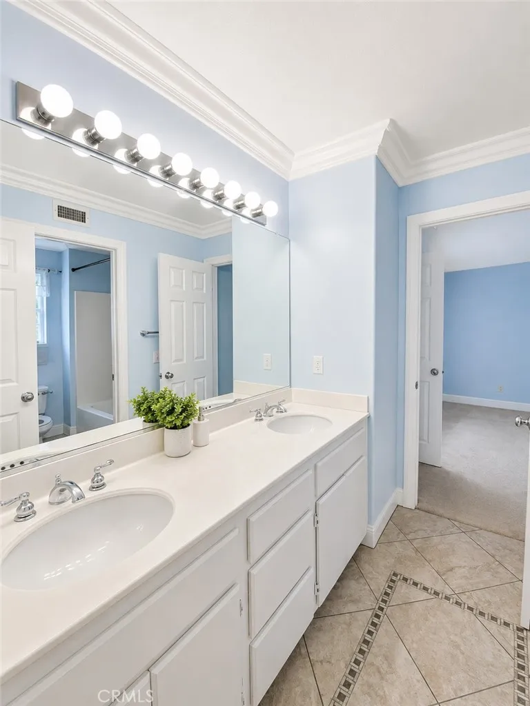 1739 Amarelle Newbury Park, CA 91320
