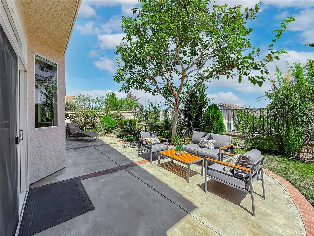 1739 Amarelle Newbury Park, CA 91320