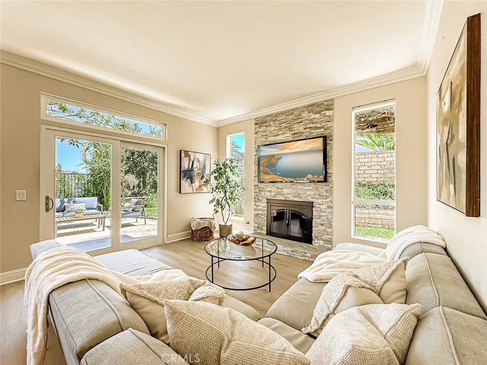 1739 Amarelle Newbury Park, CA 91320