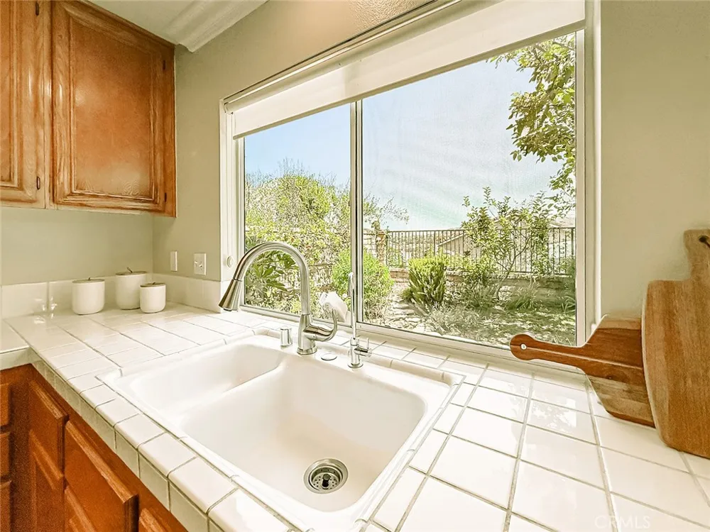 1739 Amarelle Newbury Park, CA 91320