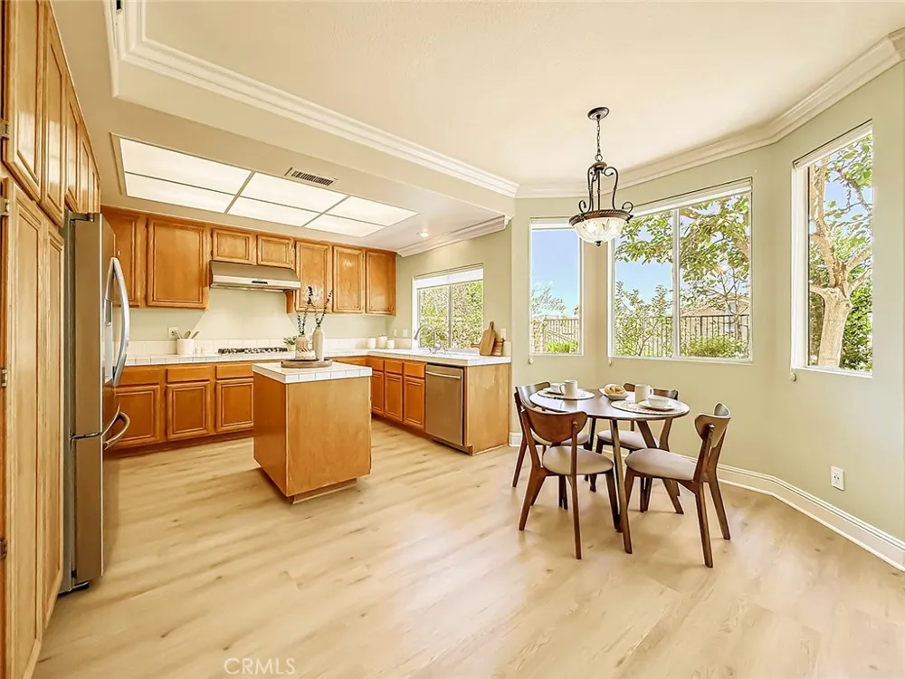 1739 Amarelle Newbury Park, CA 91320
