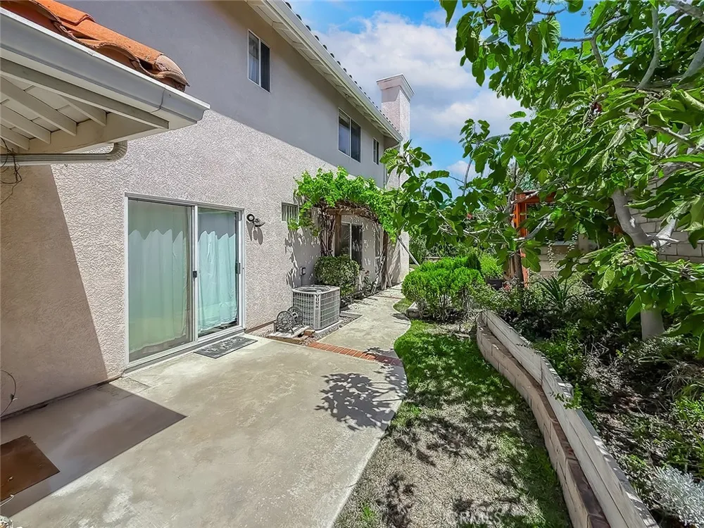 1739 Amarelle Newbury Park, CA 91320