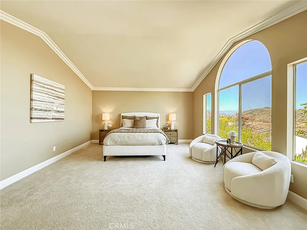1739 Amarelle Newbury Park, CA 91320