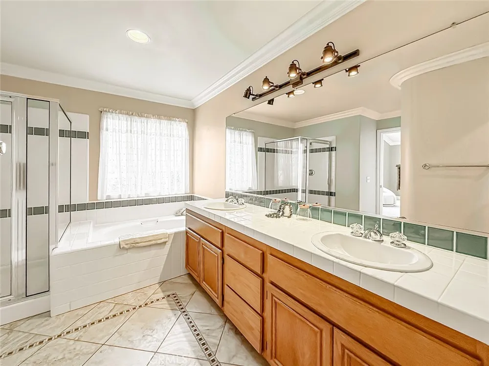 1739 Amarelle Newbury Park, CA 91320