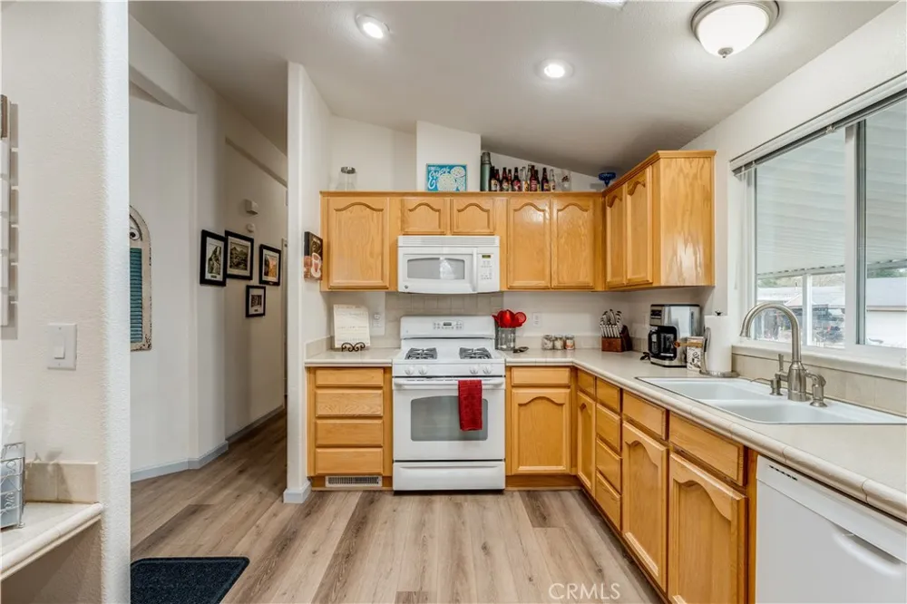51 Quinta Court Paso Robles, CA 93446