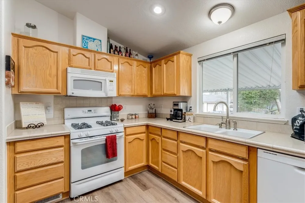 51 Quinta Court Paso Robles, CA 93446
