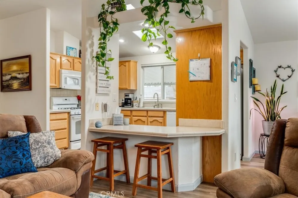 51 Quinta Court Paso Robles, CA 93446