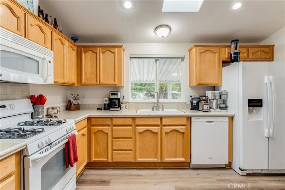 51 Quinta Court Paso Robles, CA 93446