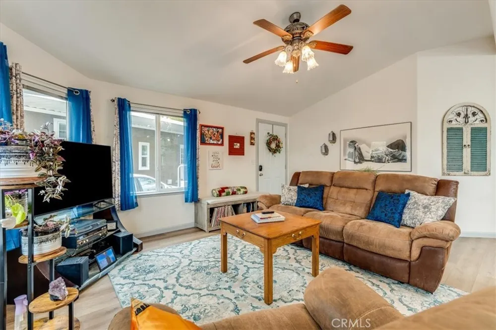 51 Quinta Court Paso Robles, CA 93446