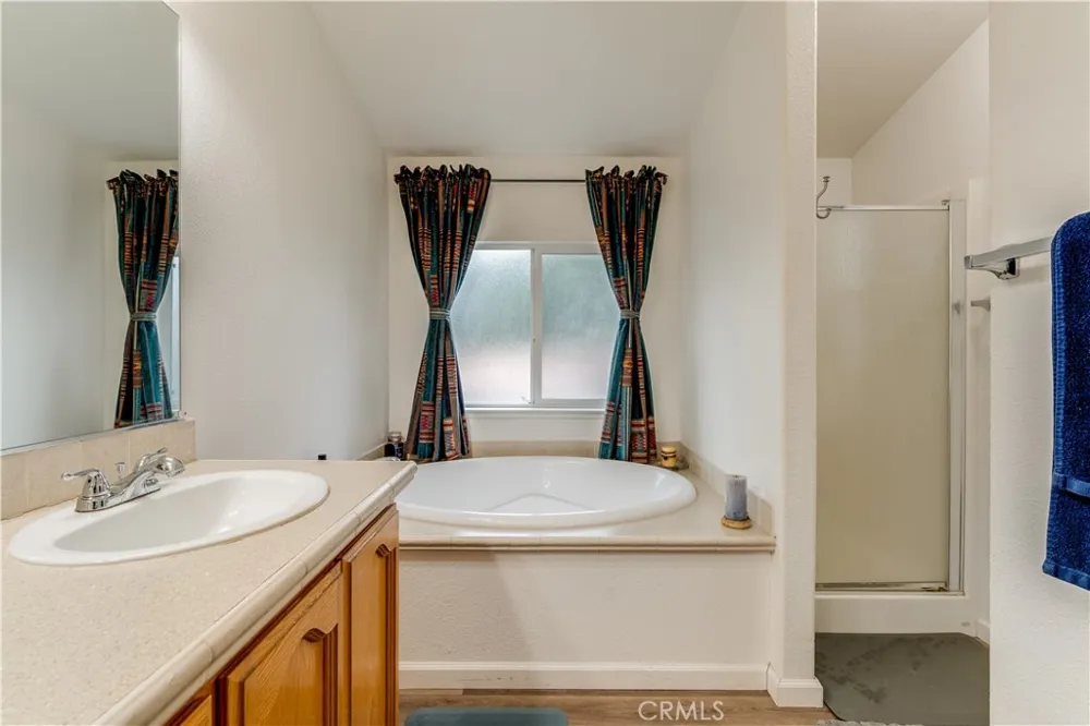 51 Quinta Court Paso Robles, CA 93446