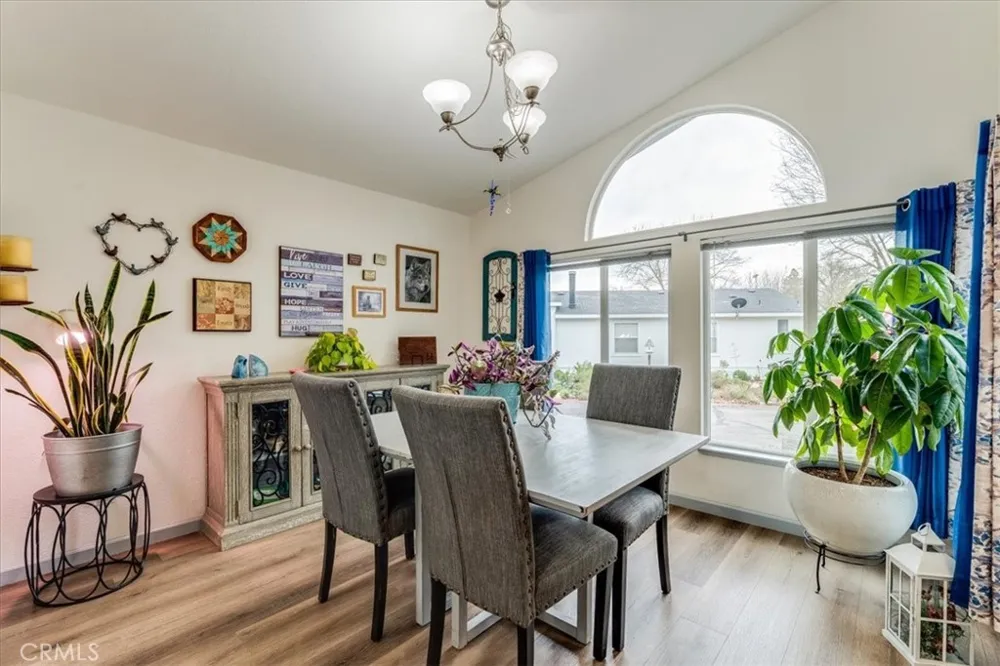51 Quinta Court Paso Robles, CA 93446